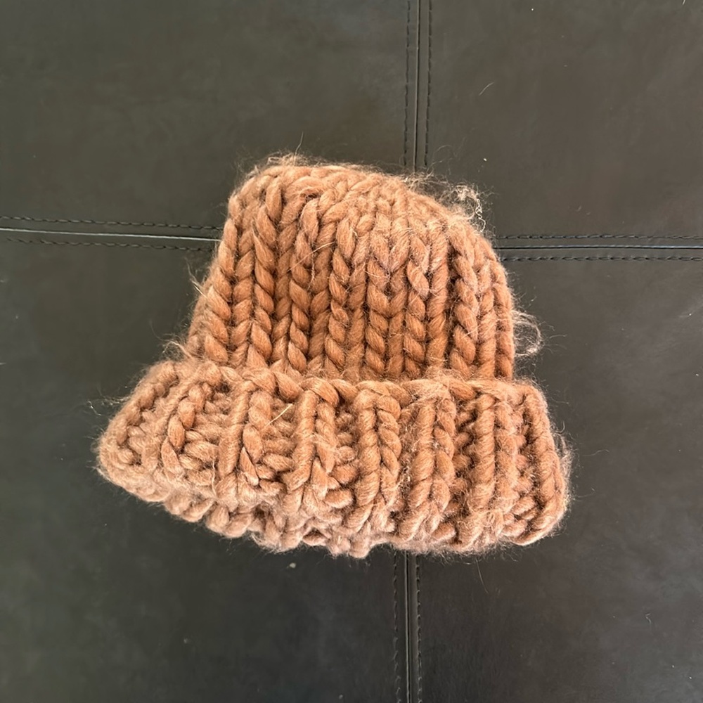 Chunky knit beanie